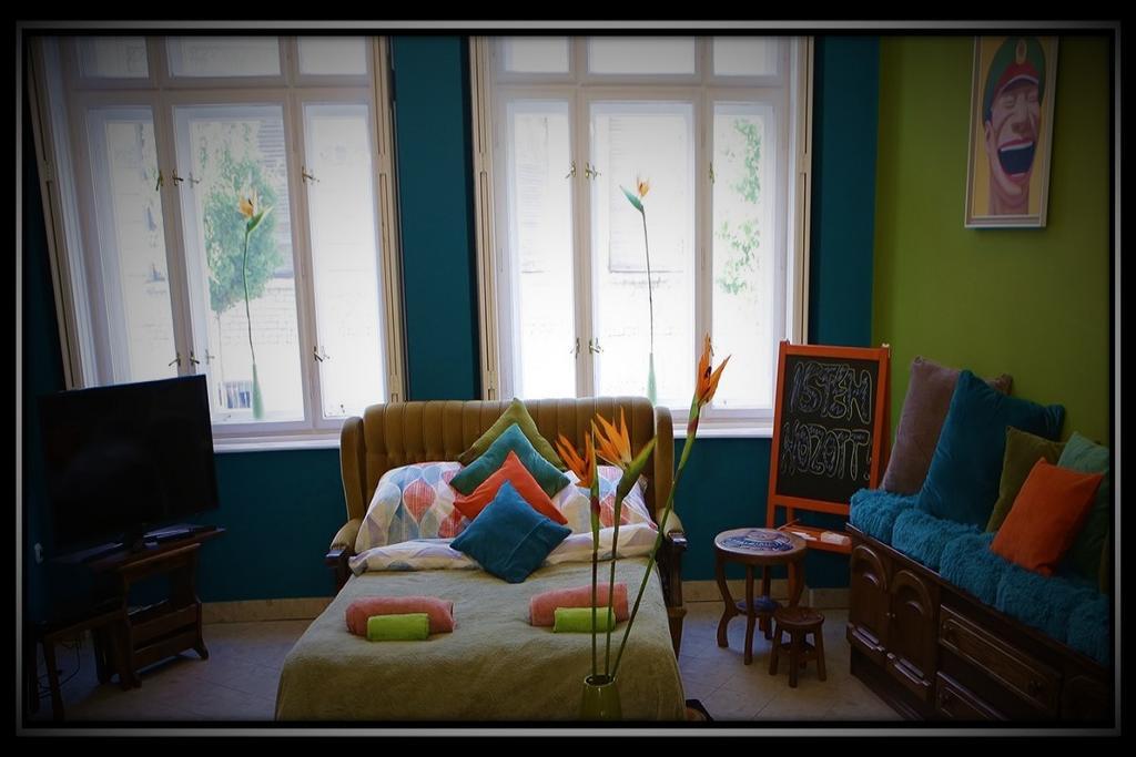Happy Colours In Old Town Leilighet Kecskemét Eksteriør bilde
